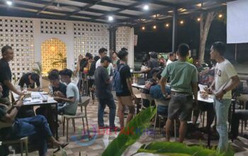 Starter Membludak! Drag Bike HUT Bhayangkara IMI Kuansing 2026 Diserbu Ratusan Pembalap hingga Tengah Malam