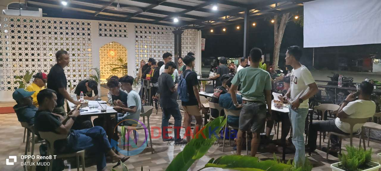 Starter Membludak! Drag Bike HUT Bhayangkara IMI Kuansing 2026 Diserbu Ratusan Pembalap hingga Tengah Malam