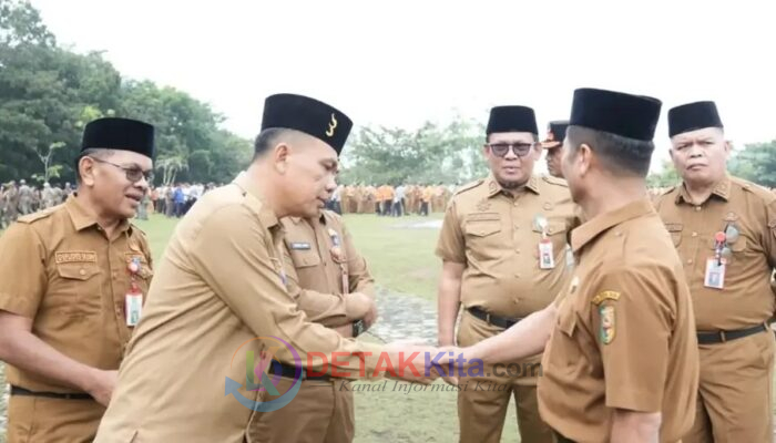 Muklisin Pimpin Apel Gabungan — ASN Kuansing Diingatkan: Stop Spekulasi — Fokus Layani Rakyat!