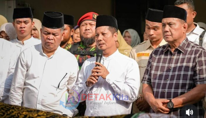 Duka Selimuti Pemkab Kuansing — Plt Bupati Muklisin Pimpin Langsung Shalat Jenazah Menantu Plh Sekda Muradi