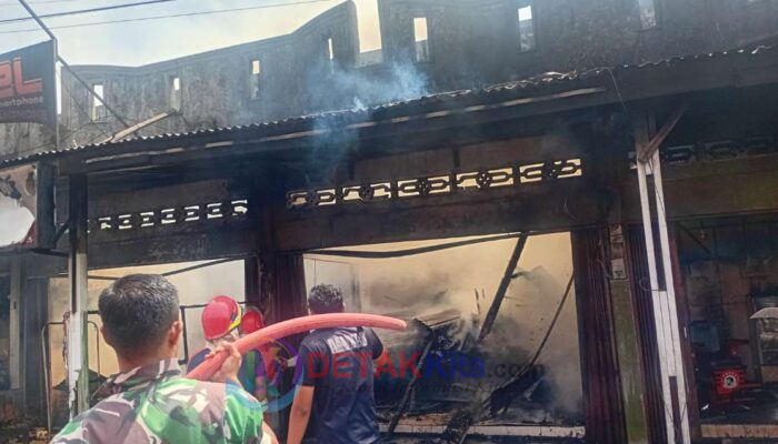 Ruko di Sungai Jering Ludes Terbakar — Kerugian Ditaksir Capai Rp1 Miliar