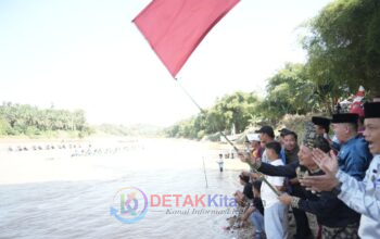 Ribuan Warga Serbu Tepian Ronge Biru! Muklisin Ajak Generasi Muda Jaga Warisan Budaya