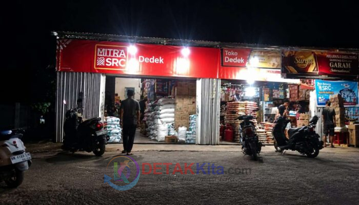 Toko Dedek Disorot — Rokok Ilegal dan Miras Diduga Beredar Terang-terangan di Tengah Kota Teluk Kuantan