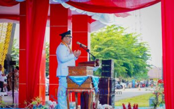 Bupati Baharuddin Pimpin Upacara HUT RI ke-81, Pengabdian Pensiunan ASN Diberi Penghargaan Bupati Baharuddin Pimpin Upacara HUT RI ke-81, Pengabdian Pensiunan ASN Diberi Penghargaan