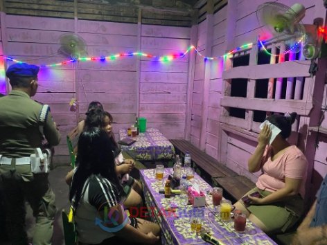 Geger Razia Pekat Kuansing! 7 Diduga Wanita Pramu Jasa Seksual Diamankan Satpol PP — Bir dan Soju Ikut Disita