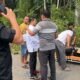 Kilo 8 Kembali Jadi Jalur Maut! Pasutri Warga Marsawa Tewas — Bupati Muklisin Turun Langsung Bantu Korban