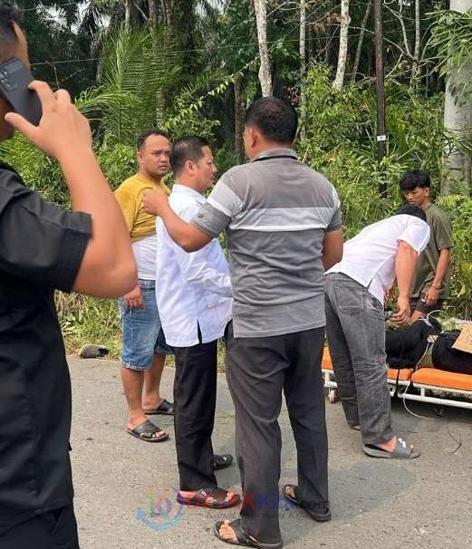 Kilo 8 Kembali Jadi Jalur Maut! Pasutri Warga Marsawa Tewas — Bupati Muklisin Turun Langsung Bantu Korban