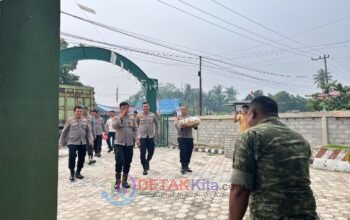 Dua Kapolsek Sambangi Koramil 09/Sgg — Sinergitas TNI-Polri Makin Solid di HUT TNI ke-81 Dua Kapolsek Sambangi Koramil 09/Sgg — Sinergitas TNI-Polri Makin Solid di HUT TNI ke-81
