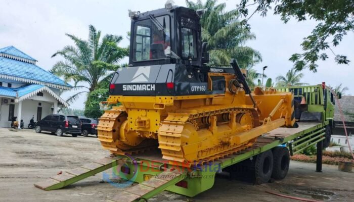 Perkim LH Batu Bara Datangkan Buldoser Rp2 Miliar Lebih — Excavator dan Armada Sampah Menyusul
