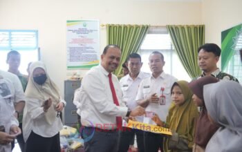 Kajari Kuansing Gandeng OPD Penuhi Hak Anak Panti — Jangan Berhenti di Seremoni — Buktikan Kinerja! Kajari Kuansing Gandeng OPD Penuhi Hak Anak Panti — Jangan Berhenti di Seremoni — Buktikan Kinerja!
